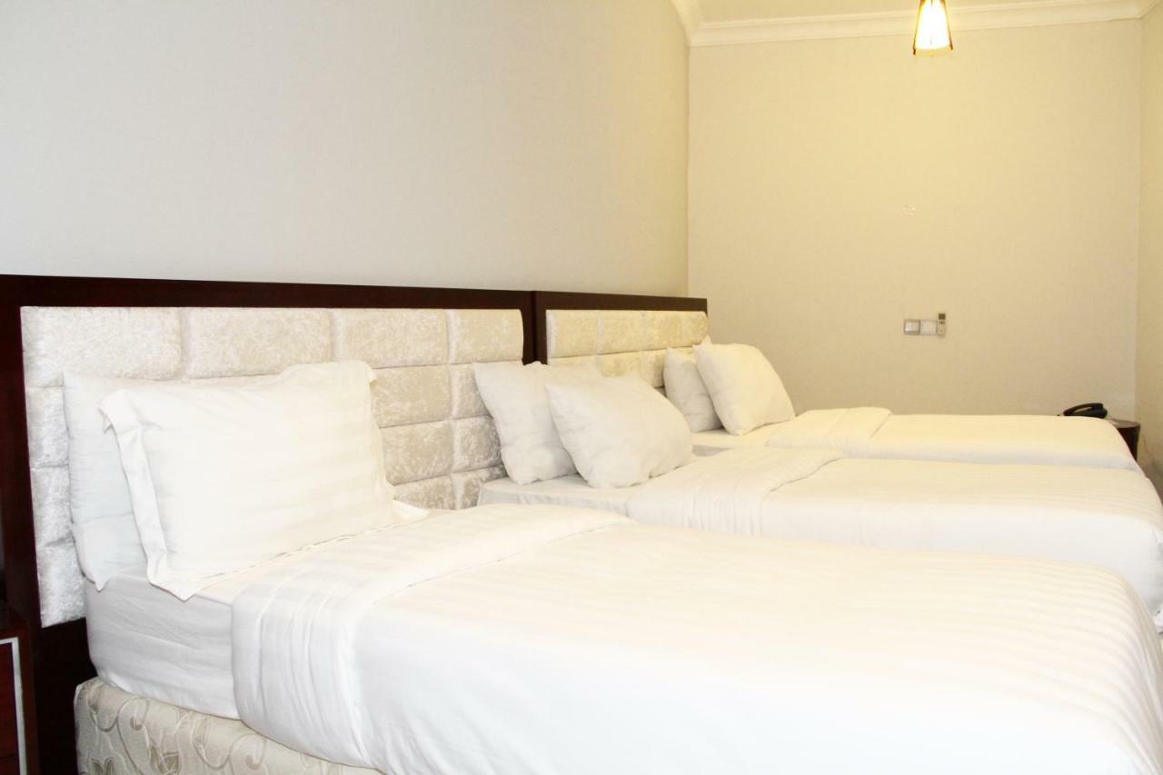 Nejobugg Palace Hotel Nkoanrua Ruang foto