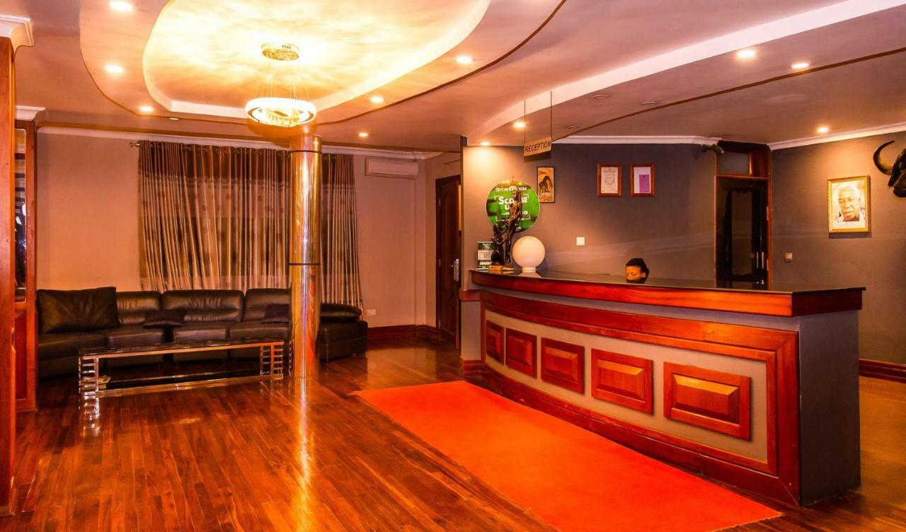 Nejobugg Palace Hotel Nkoanrua Bagian luar foto